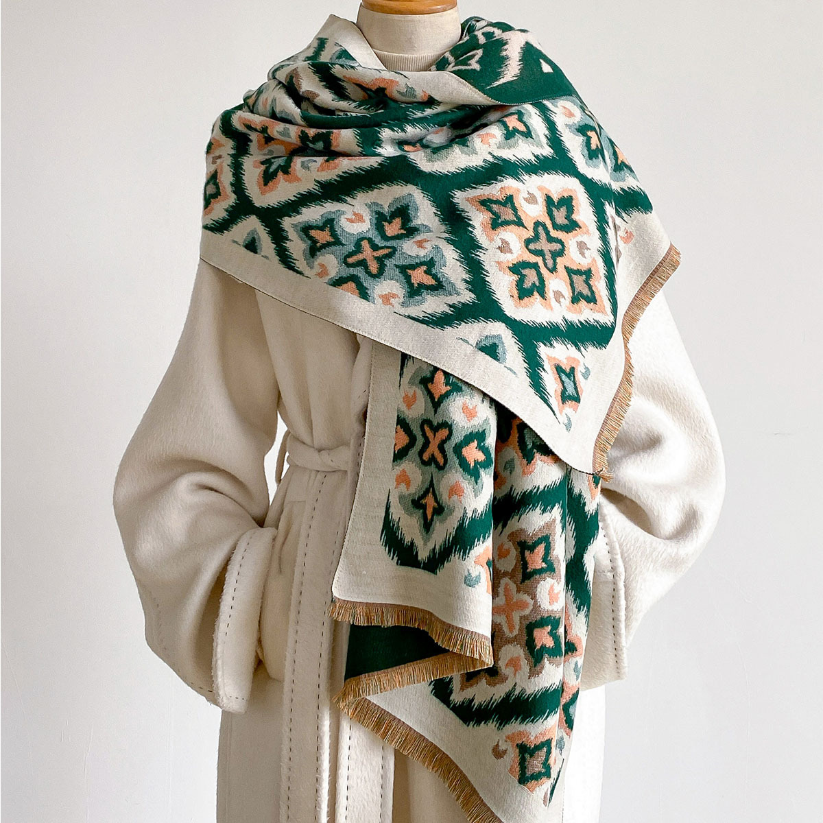 Cachecol Reversível de Imitaçã - Woven Scarf Blanket avaliação e preço